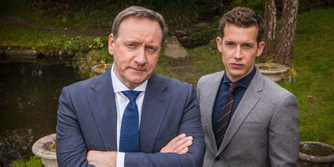 Midsomer Murders: Maailman kaunein kylä täynnä pimeitä salaisuuksia ja kuolemaa!